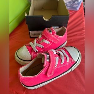 Girls Converse Size 10 Pink
